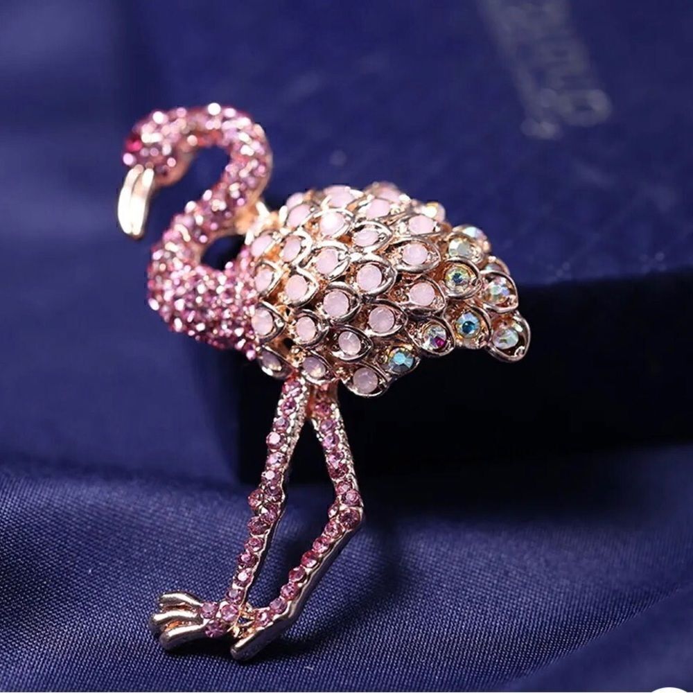 💗 Betsey Johnson pink flamingo sparkling brooch 💗